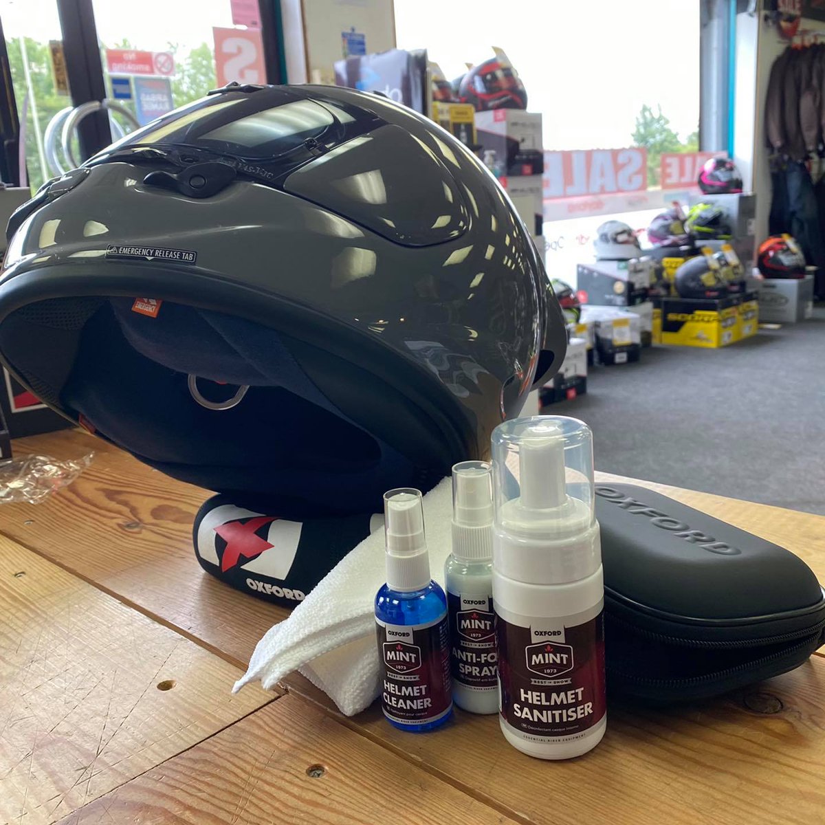 Time to give your motorcycle gear a little spruce up?🧽 Here's some essential accessories you need!

✨ Oxford Mint Helmet Care Kit: Everything you need to maintain the cleanliness & functionality of your helmet & visor, including sanitiser, anti-fog, cleaner and&microfibre cloth