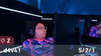 singularstigma's tweet image. d4v41 uncle posture 😭😭😭