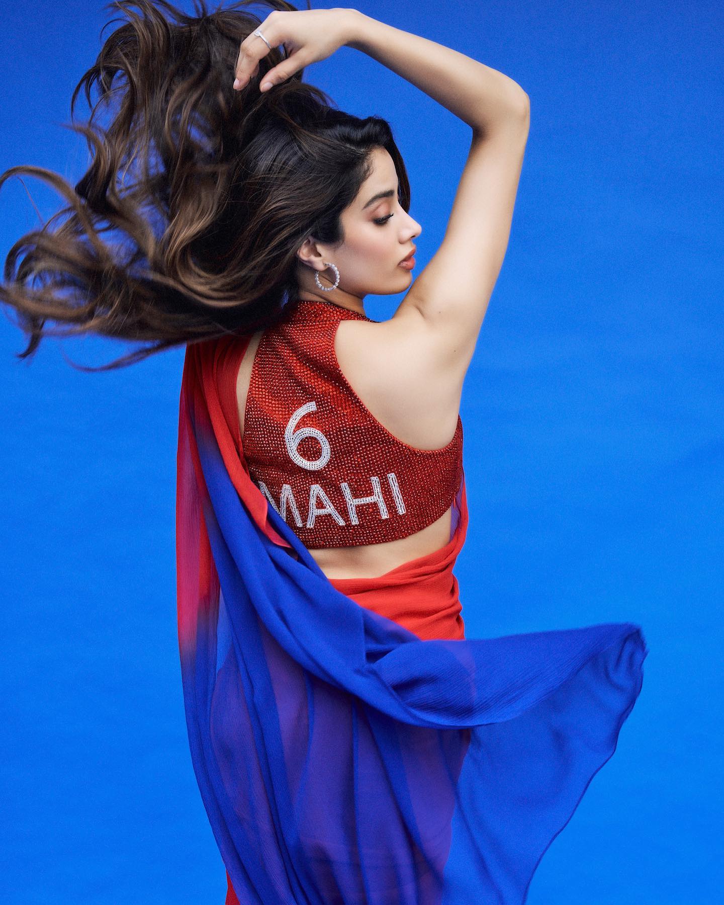 GNXuw5ma8AEfTxF?format=jpg&name=large