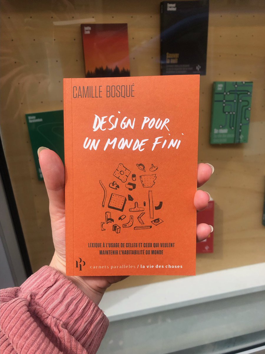 En librairie le 16 mai
Soirée de lancement à la librairie @legenreurbain le 15 mai à 20h

#design #librairie #Paris