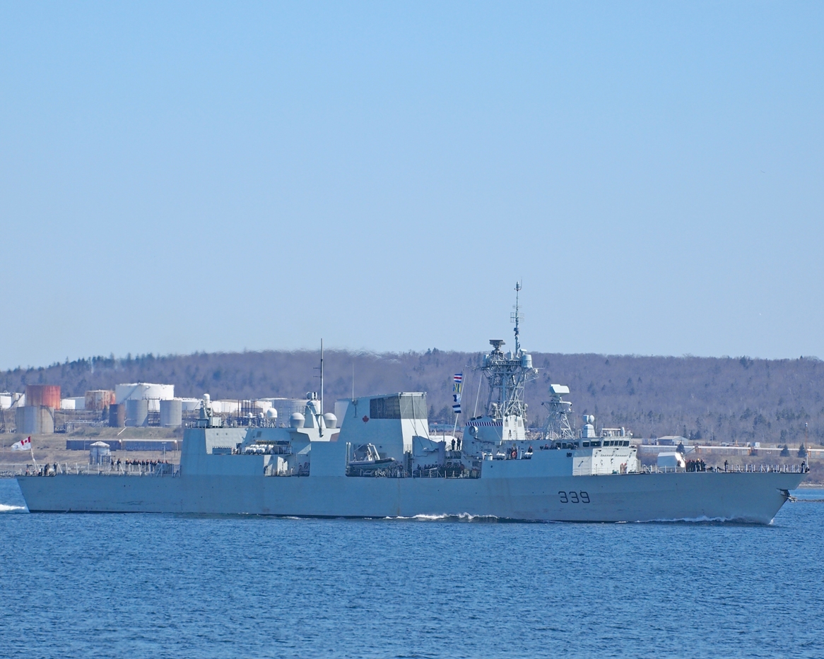 #OTD 12/5/2011 #RememberRCN -HMCS CHARLOTTETOWN fired on by shore based artillery off Libyan port city of Misrata by pro-Gadhafi forces. Frigate was engaging several small fast boats attacking port. 1st time since Korean War that a Canadian warship has come under direct attack.