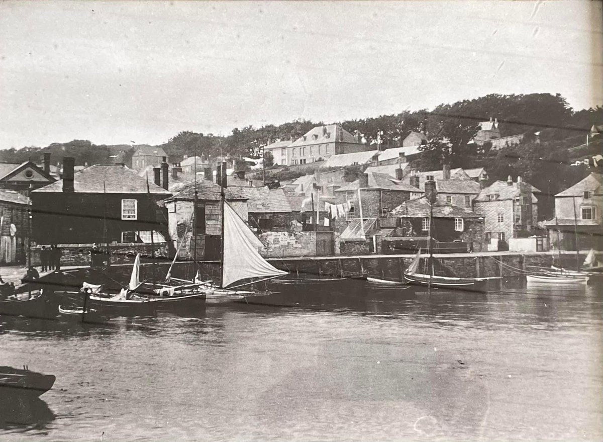 Here’s another great old pic of the harbour in the 1900’s #padstow#harbour#goodoldays