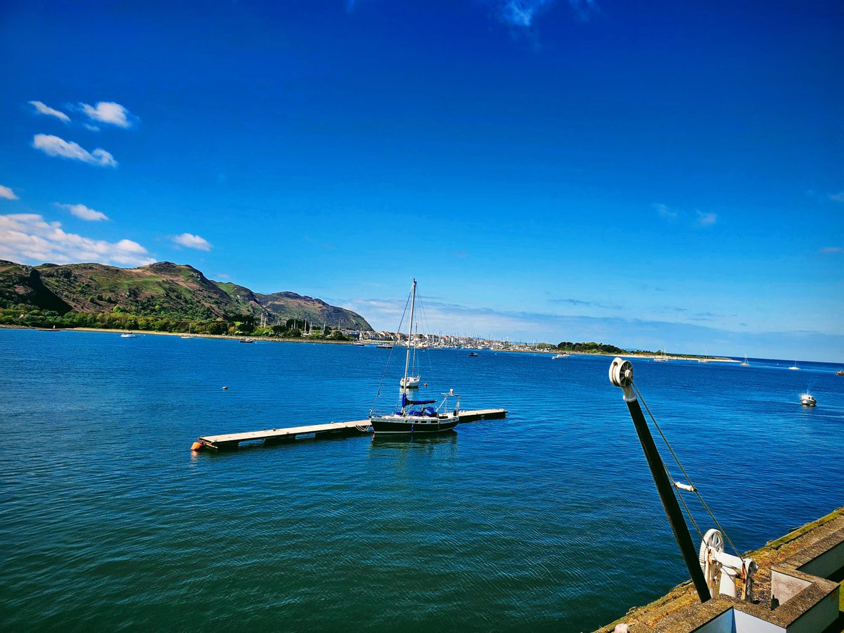 QuayHotelandSpa's tweet image. 📣 𝐋𝐀𝐒𝐓 𝐌𝐈𝐍𝐔𝐓𝐄 𝐀𝐕𝐀𝐈𝐋𝐀𝐁𝐈𝐋𝐈𝐓𝐘!

Make the most of the 𝐠𝐥𝐨𝐫𝐢𝐨𝐮𝐬 𝐰𝐞𝐚𝐭𝐡𝐞𝐫 and spend it with us here on the Welsh coast in one of our stunning estuary facing rooms🌞🐚

Visit our website on the link below to book yours now!
🔗 quayhotel.co.uk