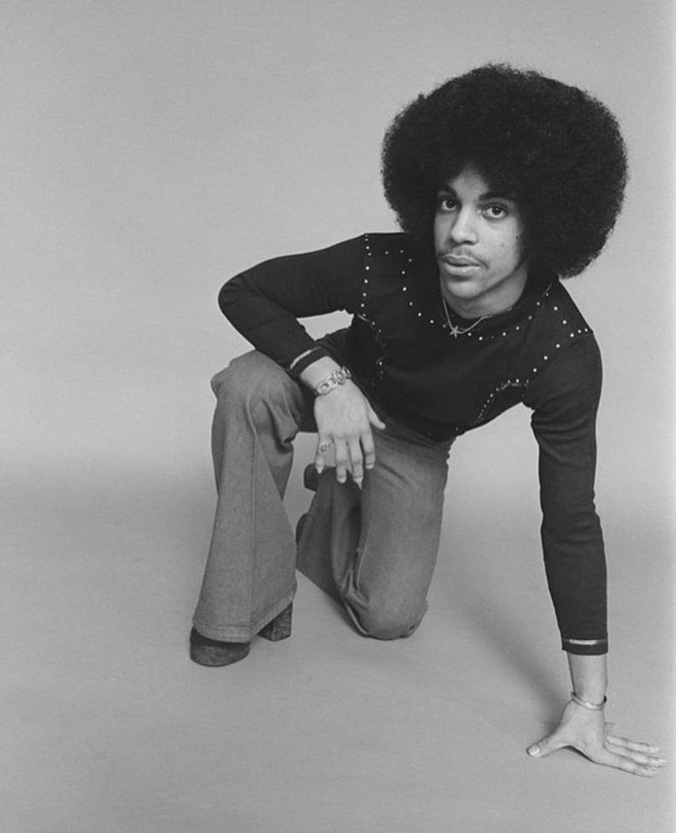 Prince, 1977  👑 🎶 #PurpleRain #MusicLegend
