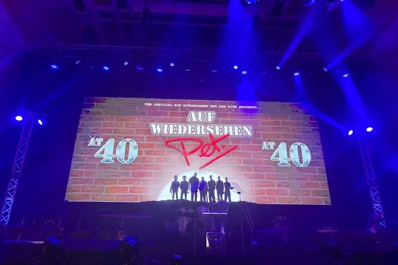 Review: Auf Wiedersehen, Pet 40-year anniversary event raises the roof at Newcastle City Hall chroniclelive.co.uk/whats-on/music…