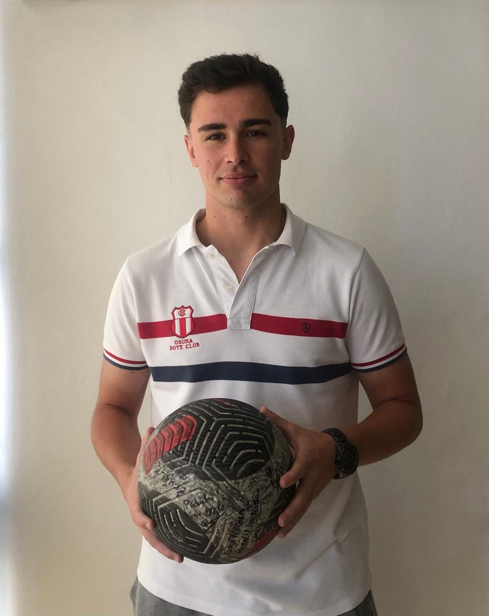 👏🏻 Manu Molina consiguió en el partido de este sábado un hat trick 

El ariete ha sido el máximo goleador de Segunda Andaluza con 28 tantos y el máximo asistente del cuadro rojillo con 13 pases de gol

¡Vaya temporada la tuya! 😍

#ParteDeTi #SangreRoja