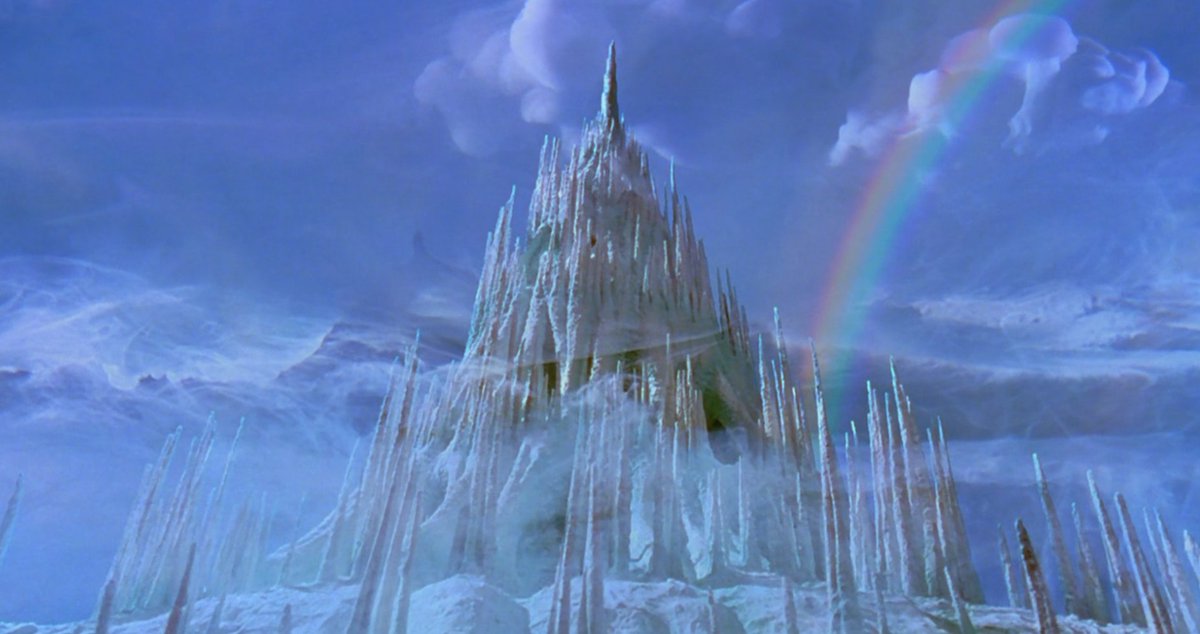 chelseaehunter's tweet image. did u know they made a never-ending story II and III?😁
#neither
#brb #movie #marathon