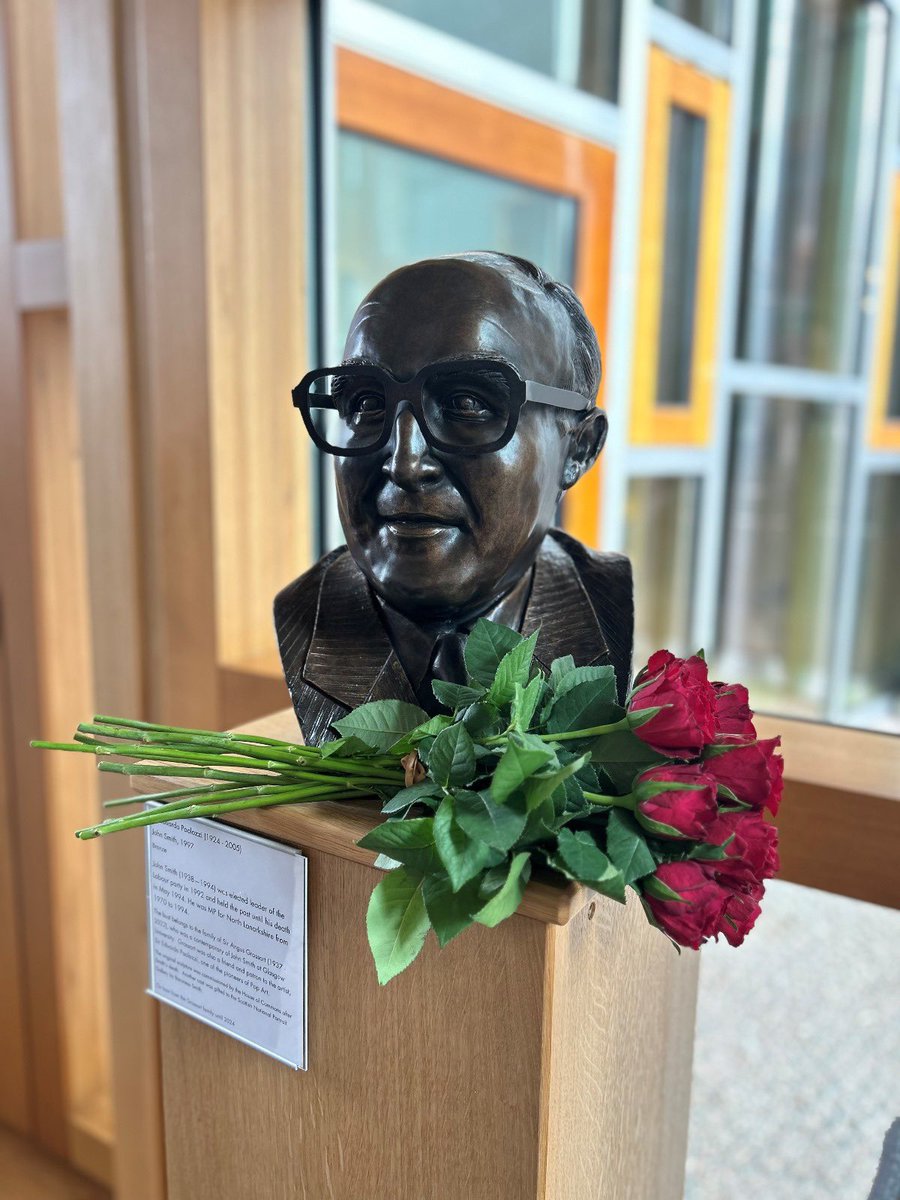 To mark our lost leader’s anniversary I laid roses at John Smith’s bust with Anas. 30 years have passed since John’s death. His values remain. The power of political action through parliament. The power to change lives. 'The opportunity to serve our country—that is all we ask'