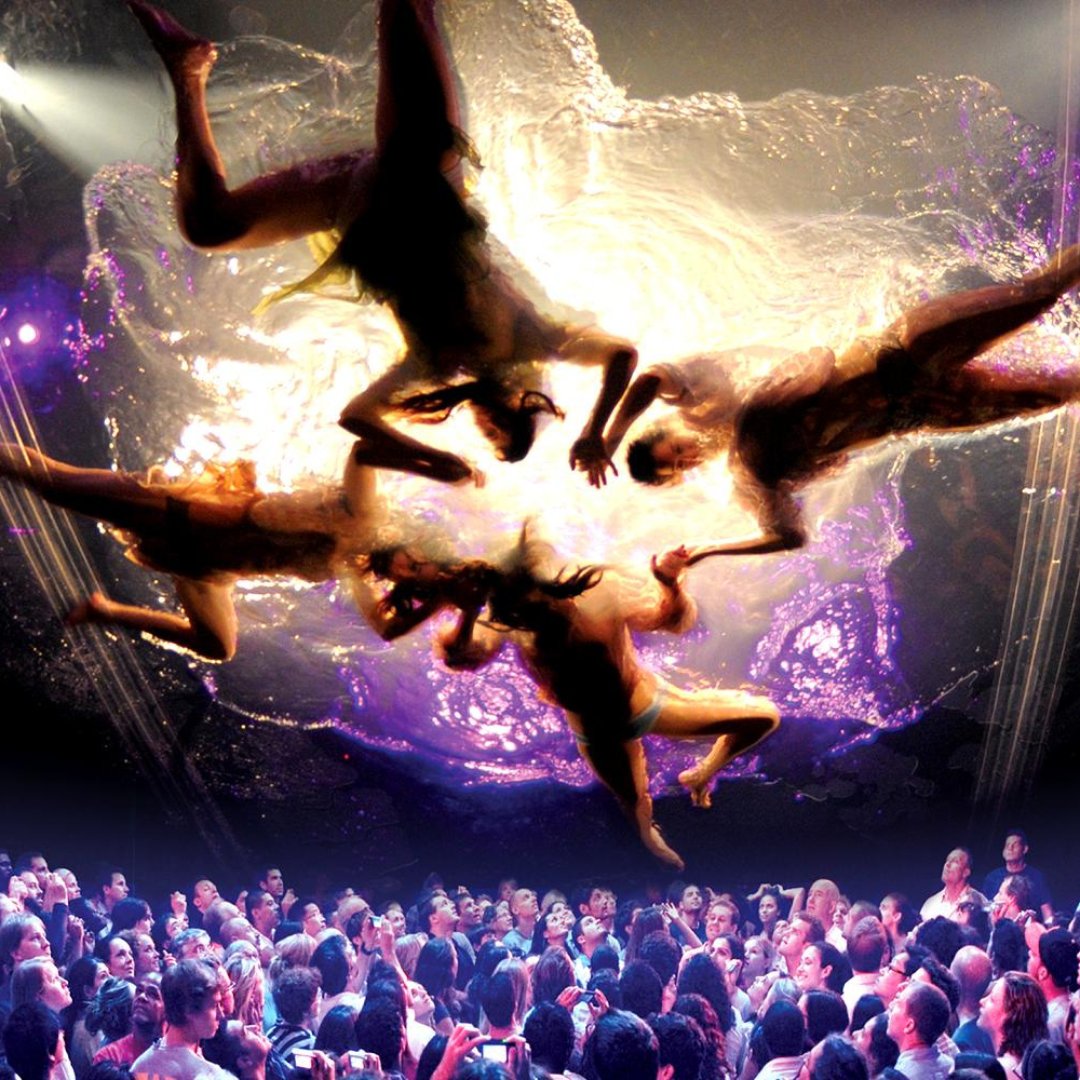 ✨@lyngardner explores London's innovative and immersive productions, including Fuerza Bruta's new show AVEN. 👉Read on: eu1.hubs.ly/H09209b0