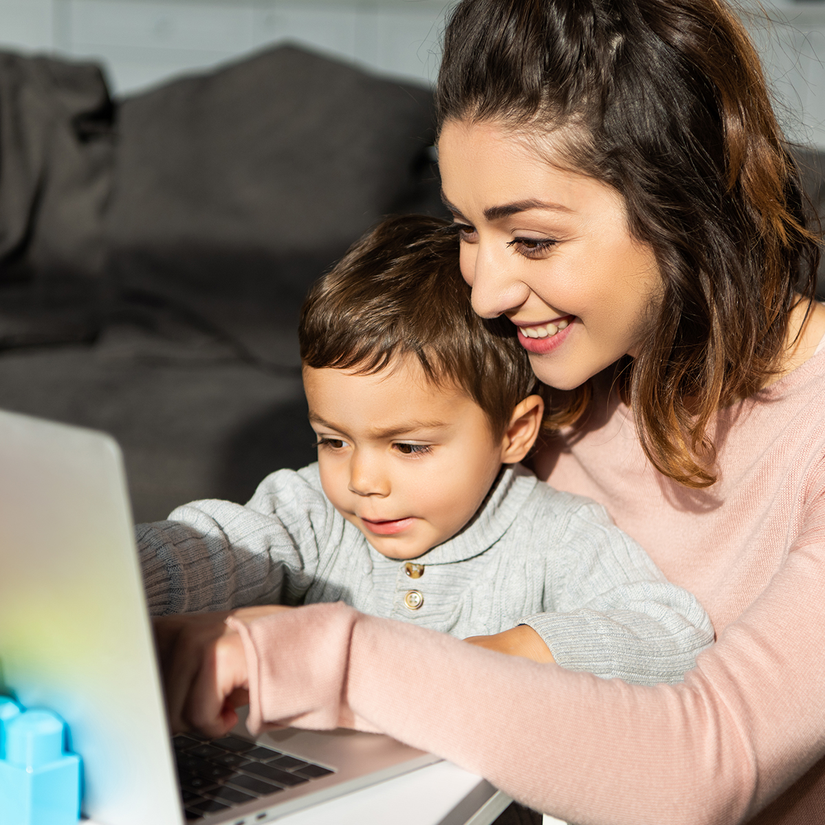 MicrotechFLL's tweet image. Here&apos;s to the women who inspire us every day. #mothersday