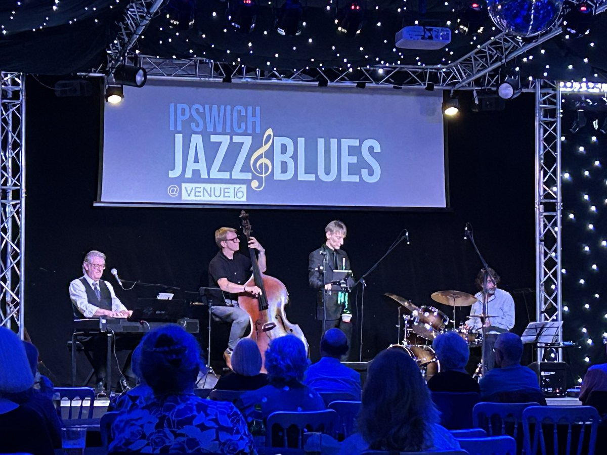 A great afternoon at @venue16ipswich in the company of @ChrisJRIngham, @GJDouble, @ThePaulHiggs and @geoffgascoyne. They’re celebrating the songs of Hoagy Carmichael. @ipsjazzandblues