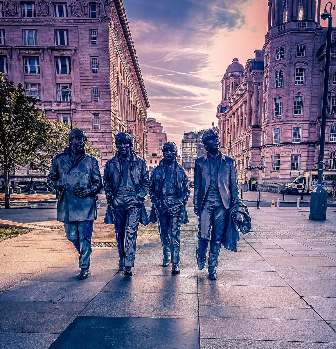 The Fab Four 📸🎵 #Photography #Photographer #Liverpool #Canon #LiverpoolPhotography #photosofliverpool #beatles #beatlesstatue #pierhead #albertdock #liverpoolwaterfront #fabfour