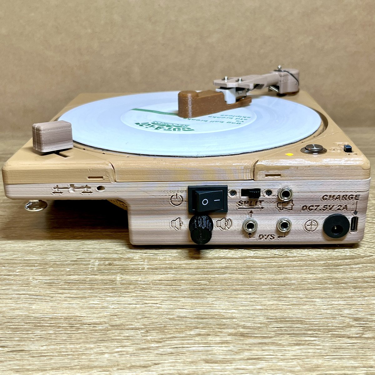 FaderMan_Lab's tweet image. [メルカリ] Frisk7 #5 フォノカートリッジ仕様 ¥49,800
jp.mercari.com/item/m41713952…
今回のアップグレードは苦戦した
フォノカートリッジ→セラミックタイプに変更なら¥40000でOK