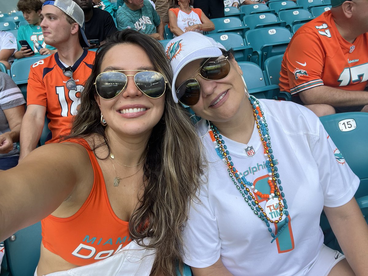Happy Mother’s Day to all the mamas out there but especially my beautiful mama AKA my best friend and Dan  Marino’s biggest fan 🧡🐬 #finsup #GoFins