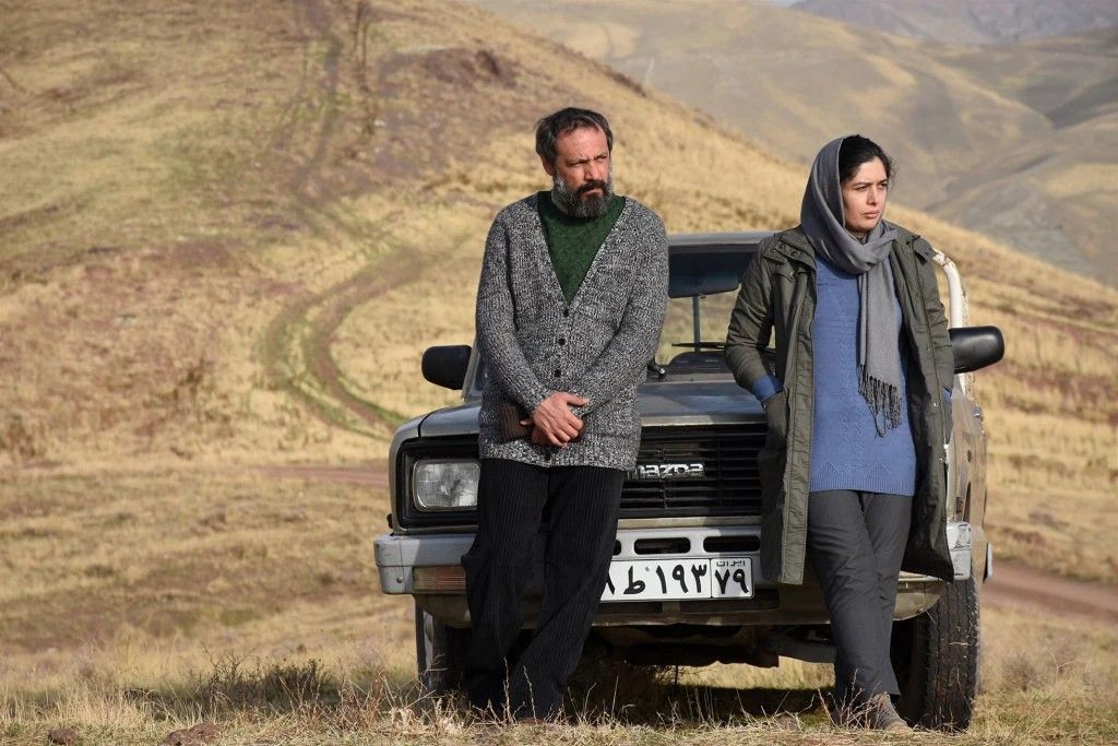«Δεν Υπάρχει Κακό» / Αψηφώντας την απειλή να γυρίζει ταινίες ο Μοχάμαντ Ρασούλοφ καταθέτει 4 ιστορίες πολιτικών διώξεων στο Ιράν - Γυρισμένες κρυφά από το καθεστώς Αχμαντινετζάντ, επιχειρούν να ζυγίσουν τον ανθρώπινο αντίκτυπο - Δωρεάν στο @ERTflixOfficial buff.ly/3WDPT7T