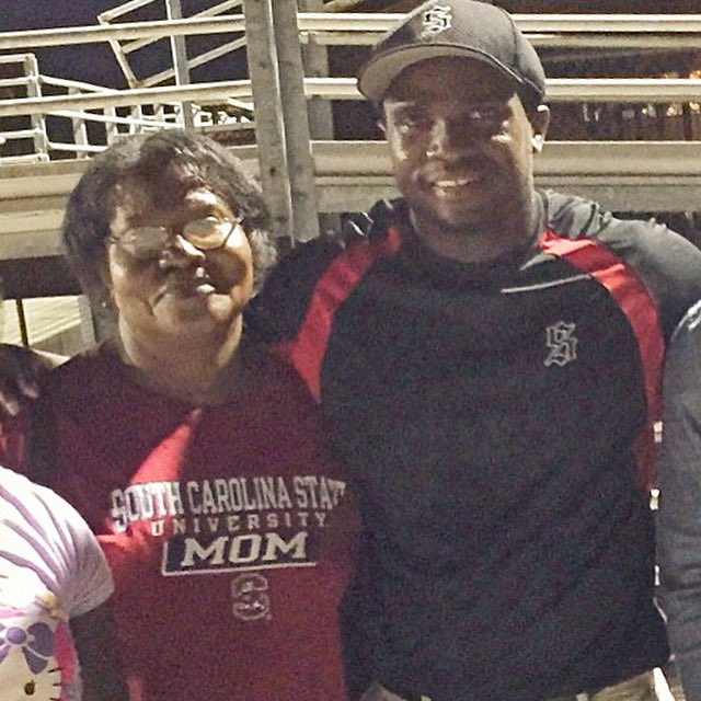 My #1 Fan from the stands and the Heavens 🕊️
Happy Mother’s Day to all the Mothers out there! Especially the Football Moms ❤️🏈 #FootballFamily