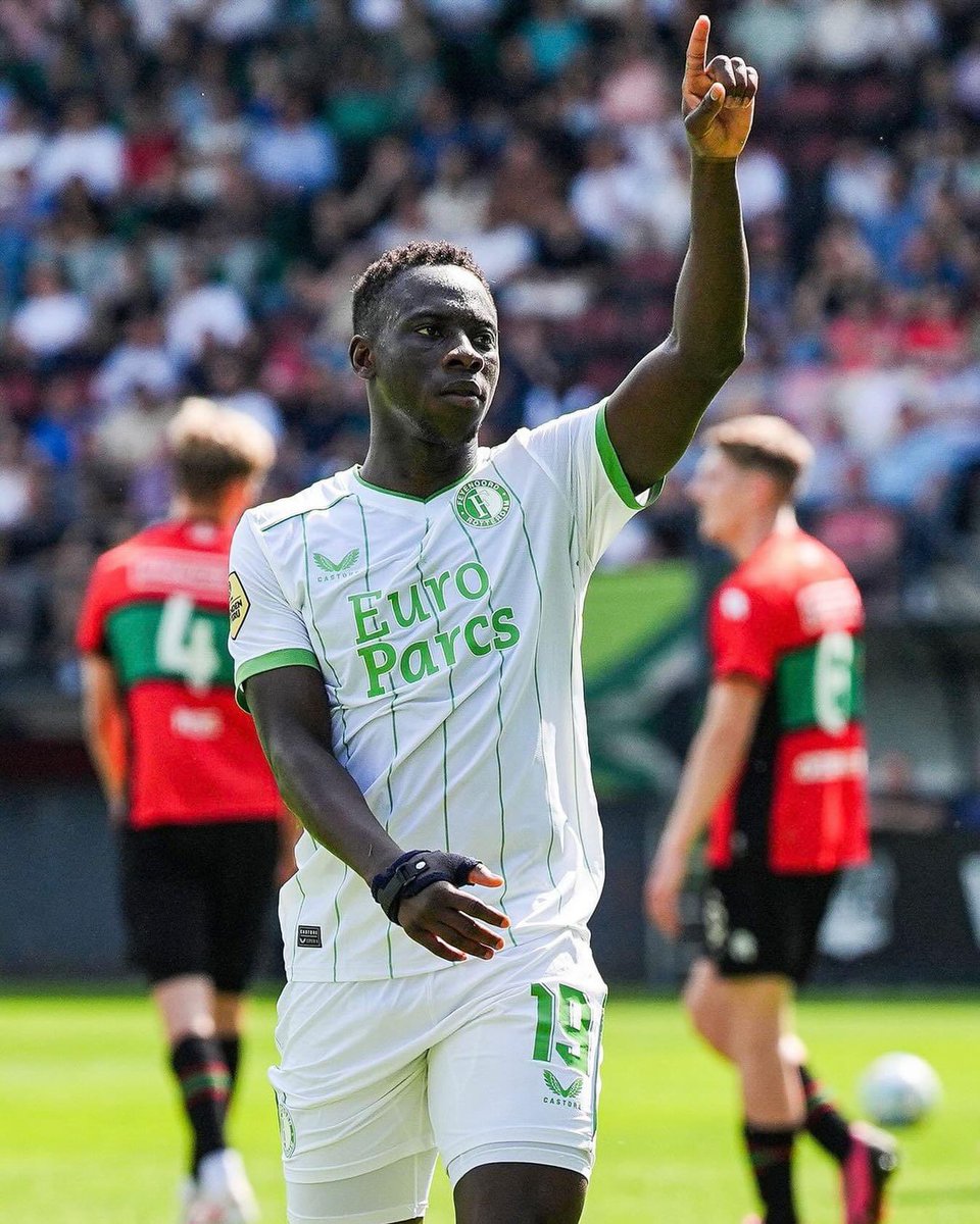 Yankuba Minteh had double figures as he scored his 10th league goal against NEC Nijmegen. Adama Sidibeh, Omar Sarr, Alfusainey Gassama, Momodou Bojang, and Musa Juwara found the back of the net. Follow the full report of the Gambian foreign-based weekend round on…