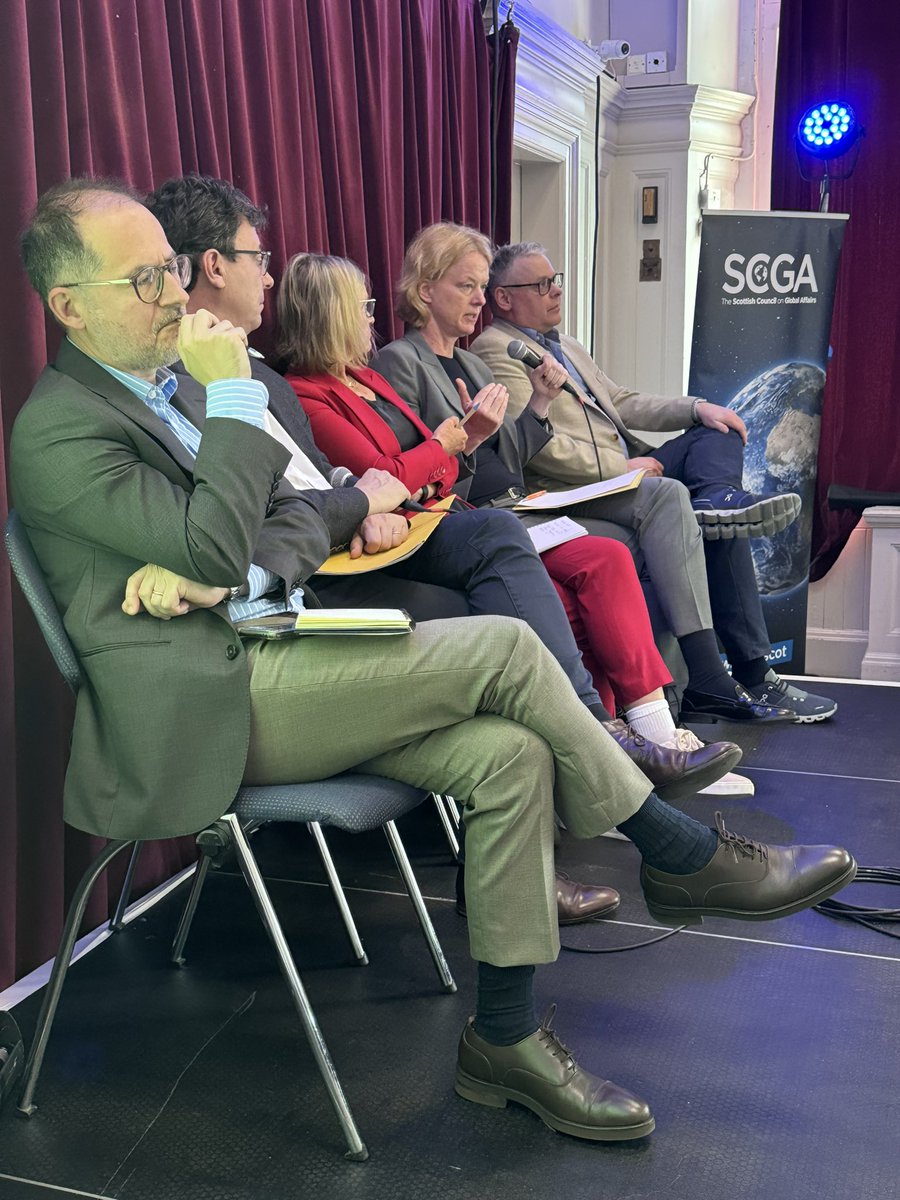 A pleasure to welcome such a distinguished panel to discuss security and defence in @Summerhallery for @euromovescot #FestivalOfEurope #ScotlandTalkingEurope @Pjacksdelacour @PaillerSte94881 @GermanCGEdin @CGEspEdimburgo @BrigidLaffan