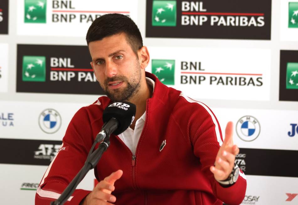 'I don't know if the bottle incident had impact. Yesterday I didn't feel anything, today was different, it was like under huge stress'

'After I got hit, I felt dizzy, there was some blood. Slept well, but had headaches'

'I'll run some more tests'

#NoleFam #Djokovic #IBI24