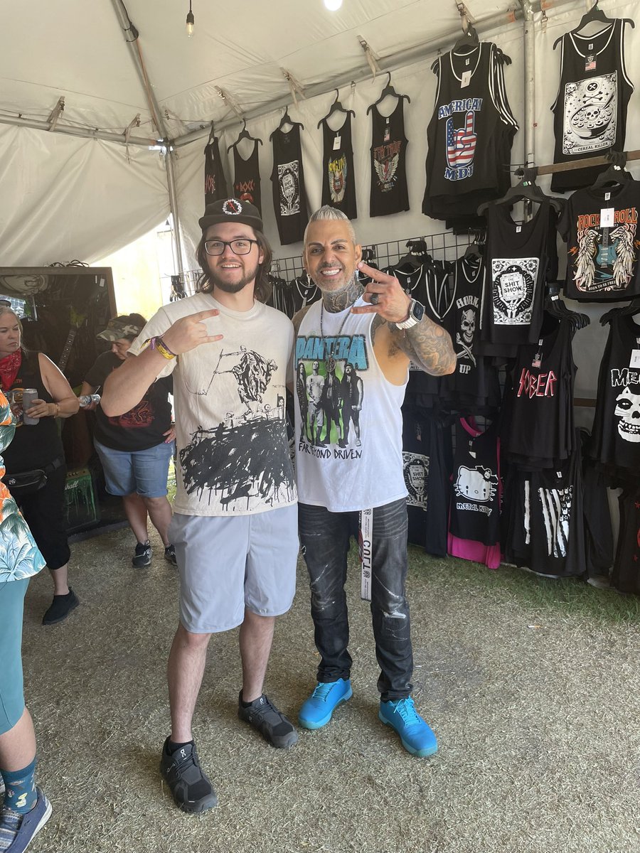 @RockvilleFest @SiriusXMOctane @josemangin my son was very impressed on how cool you are. Mama told him of course he is cool, he is from @SiriusXMOctane 🤘🤘