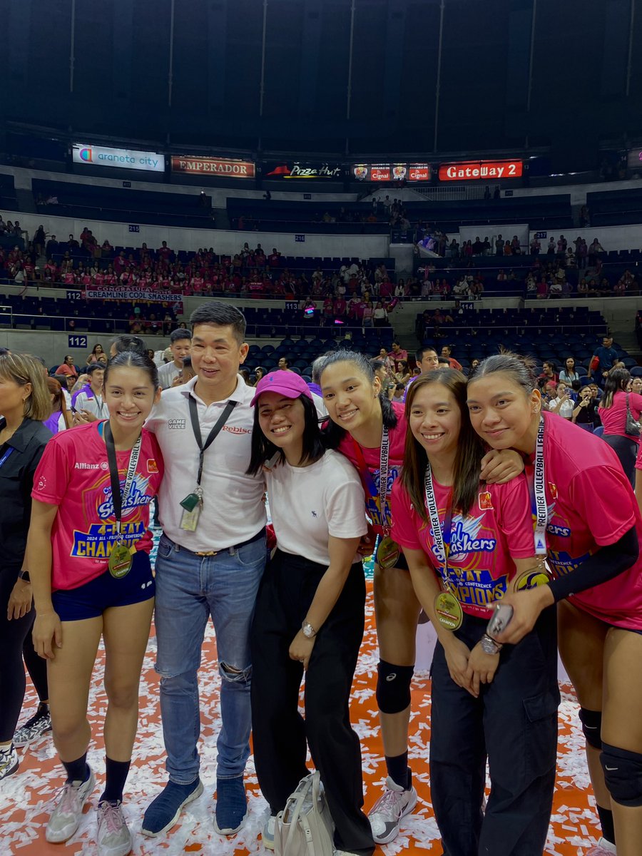 #PVL2024 The Ateneo Lady Eagles reunite following Creamline’s All-Filipino Conference championship. @ABSCBNNews