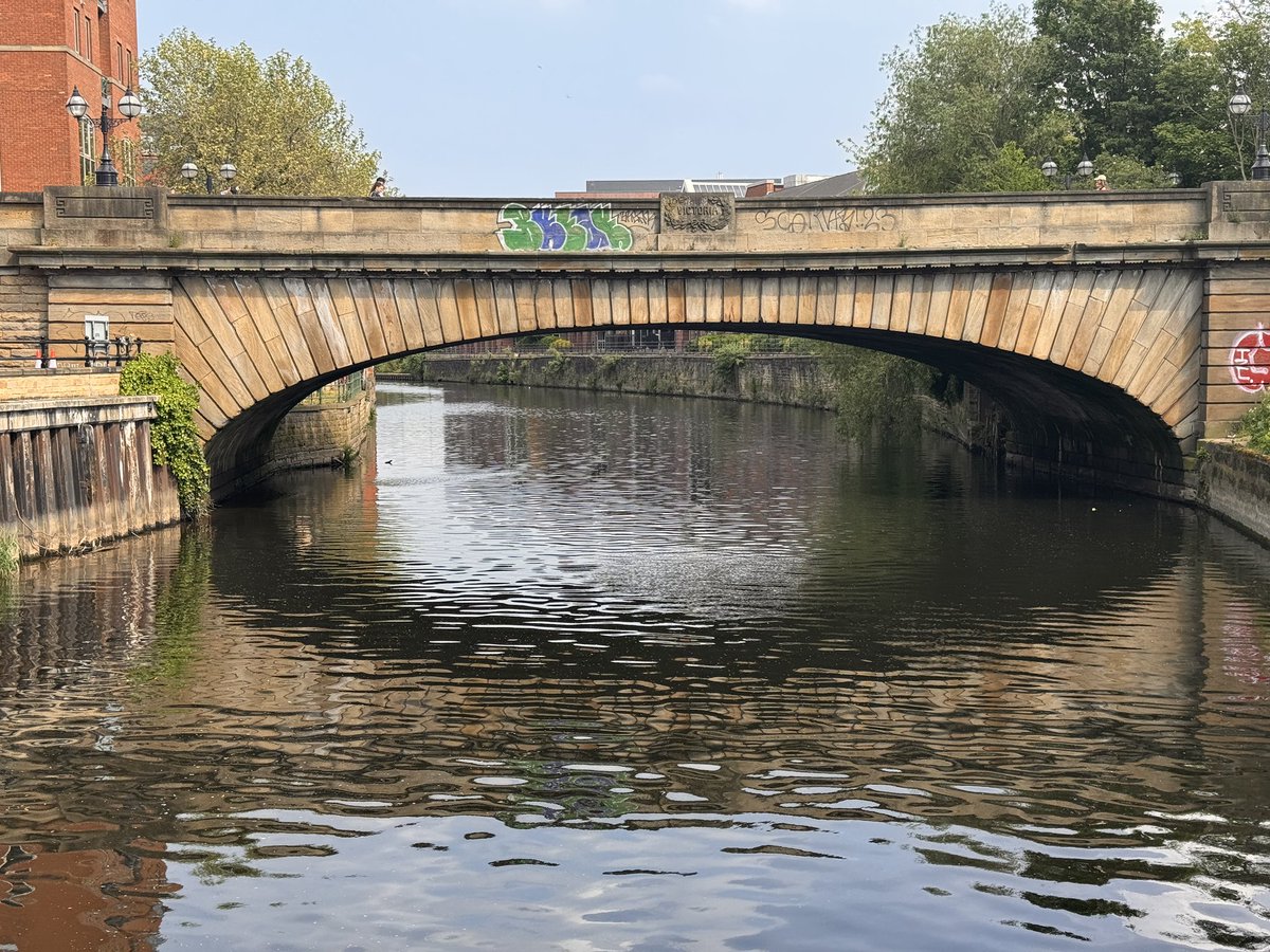 Leeds oldest bridge, from 1839 defaced by some cheap £3 spray paint from B&M by someone who didn’t do well at school and clearly not very good at art. #loveleeds