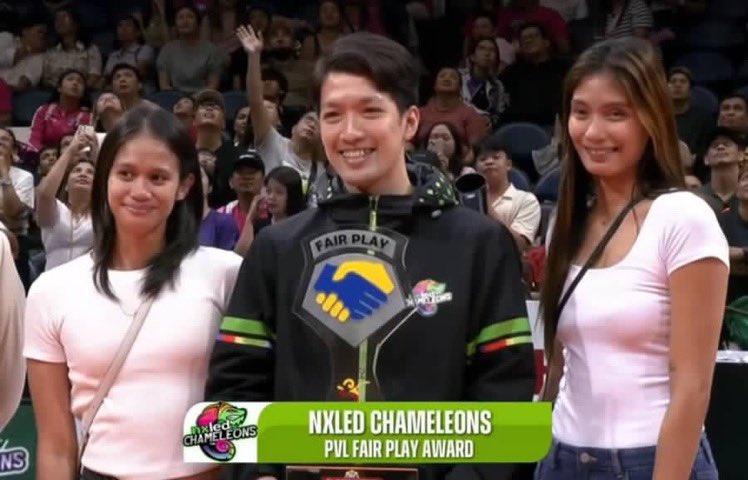 The very first PVL Fair Play Award goes to Nxled Chameleons for exemplary sportsmanship. They will receive a trophy and ₱200K cash. Congratulations! 👏🇵🇭🏐