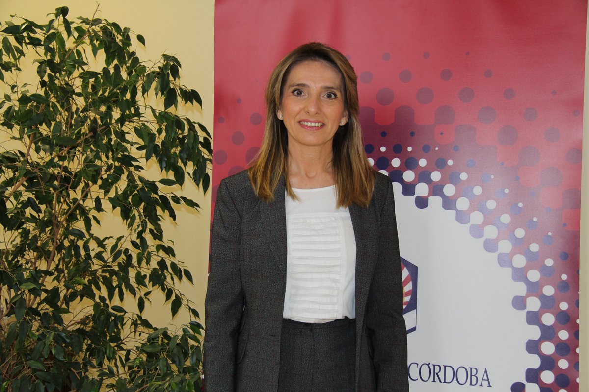 Enhorabuena a nuestra querida compañera @RosaGallardo15 por su premio #cordobesesdelaño23 en la categoría de Valores Sociales. Un merecido reconocimiento que pone en valor la excelencia a la investigación que se hace en la UCO, en general, y en la @ETSIAMCordoba, en particular.