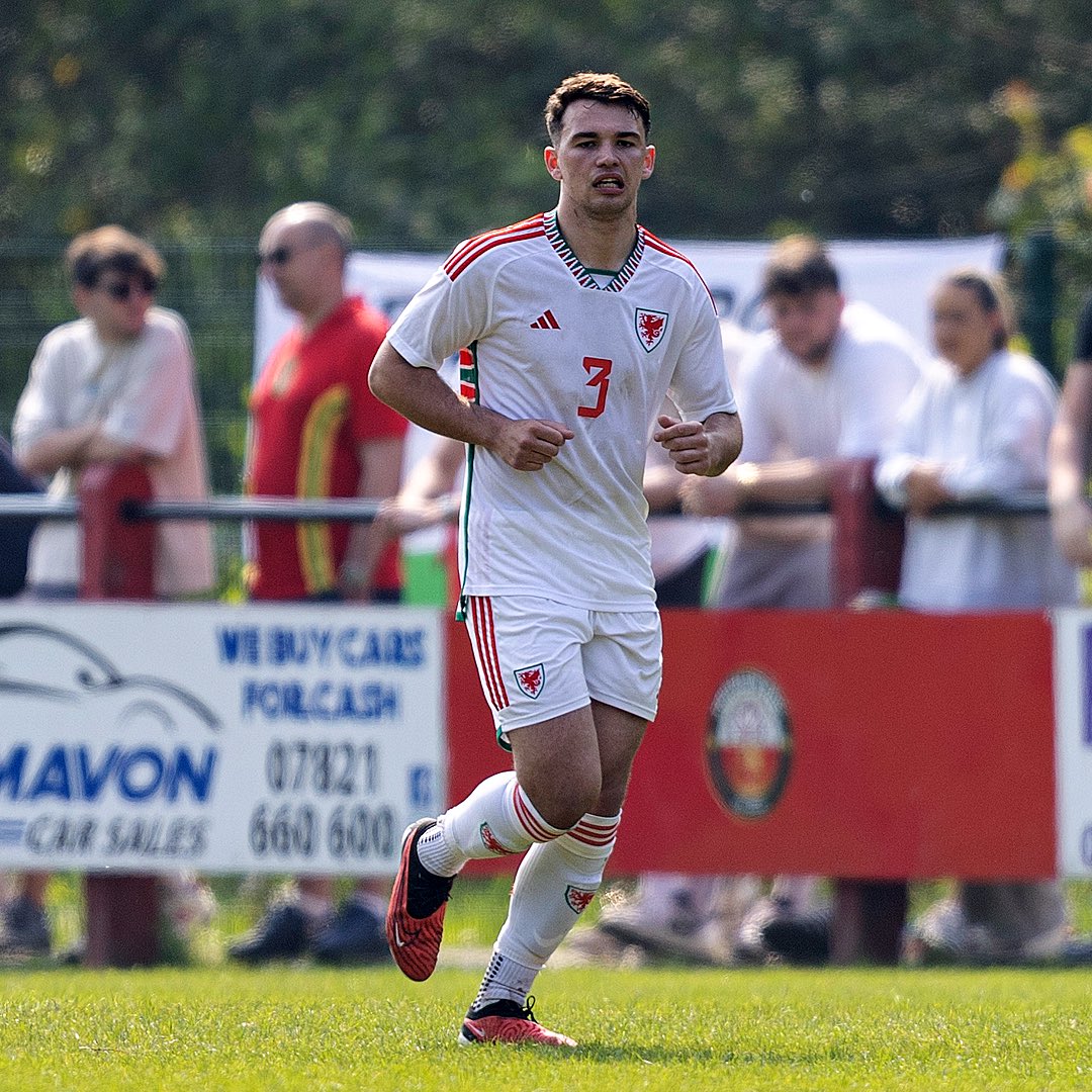 🏴󠁧󠁢󠁷󠁬󠁳󠁿 | @OzluHaci scored the only goal for Tîm Rhanbarthol Cymru for North Wales as they were defeated 4-1 on aggregate by South Wales in the 2024/25 UEFA Regions’ Cup play-offs. Well done, Haci! ⚽️ #UEFARegionsCup