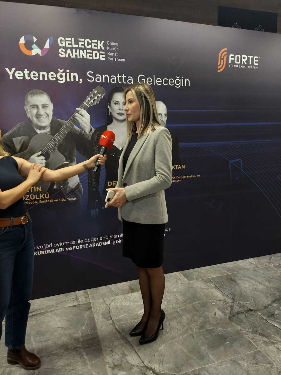 bilkolejleri's tweet photo. BİL Eğitim Kurumları Genel Müdürü Sn. @elifpehlevan1 Türkiye'nin ilk ve tek sanat yarışması #GelecekSahnede Müzik Yarışmasını @dhainternet haber ajansına tanıtarak basın açıklamasını gerçekleştirdi. https://t.co/dCjTKL3JN3