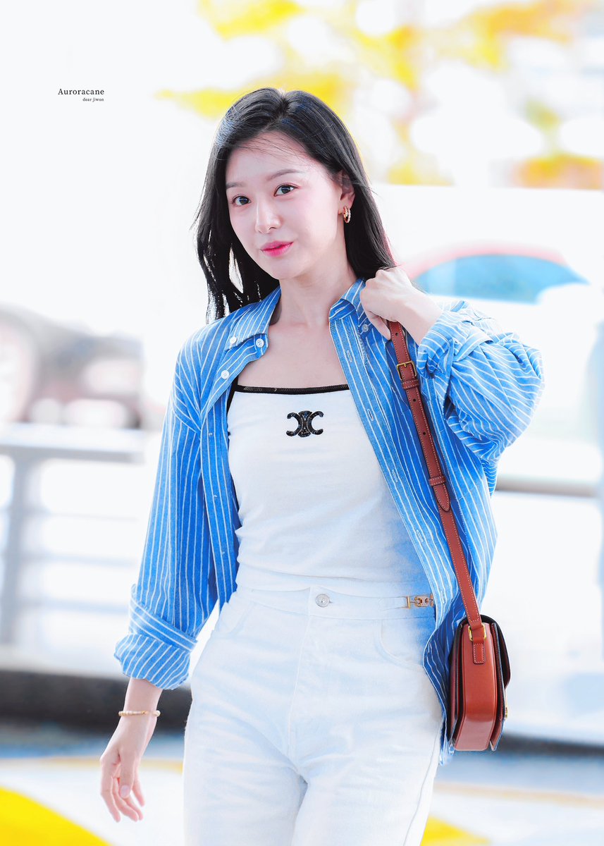 auroracane358's tweet photo. 240512 인천공항 출국 #김지원 #KimJiWon

셀린느 찰떡 공주 퀸지원✨ https://t.co/1GMCLSLY28