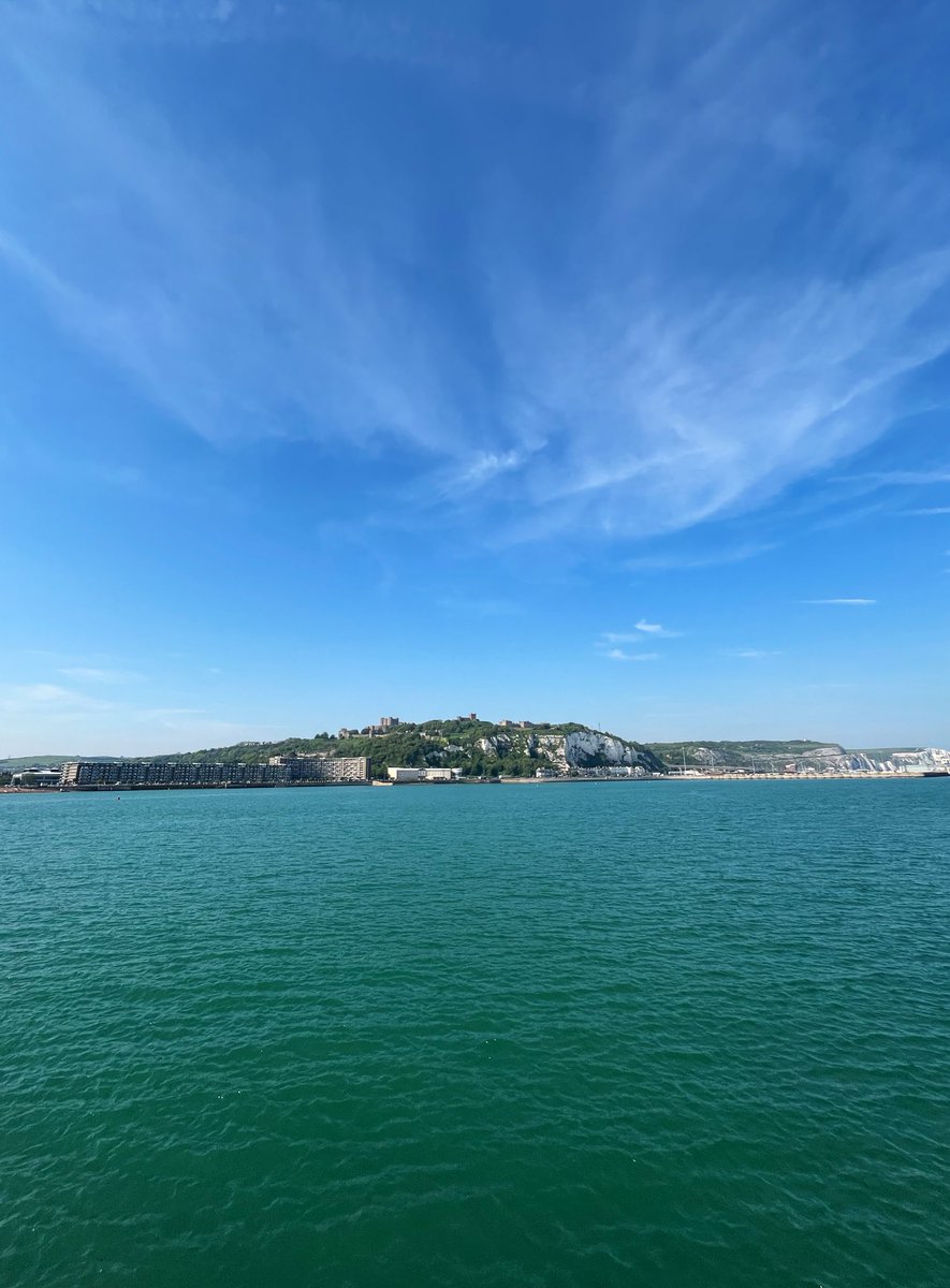 The kent coast at Dover looking good today. @VisitKent