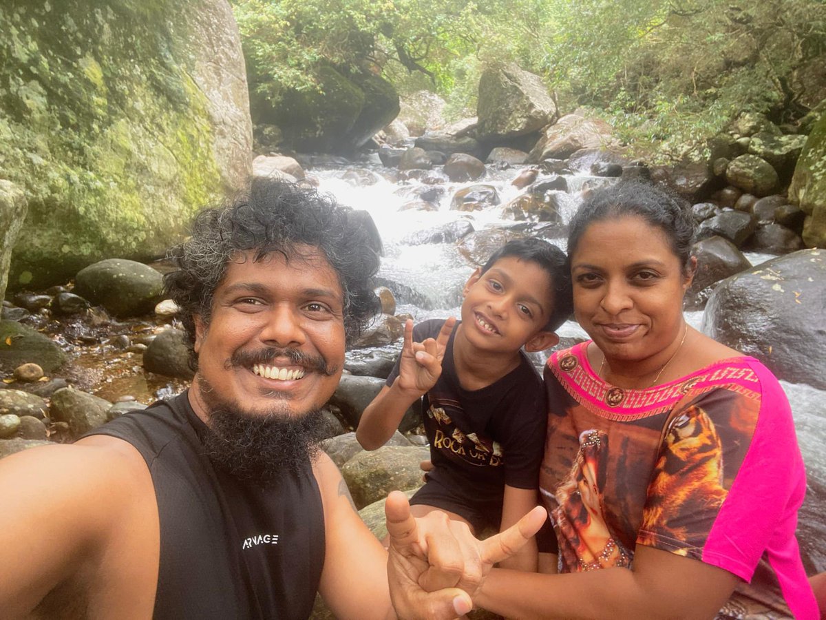 (02) 🌲🚐🌨
.
#Avurudu #April #Family #Holidays #Vacation #HappyHolidays #Nature #Sun #Travel #Love #Relax #Memories #GregoryLake
#LifeStyle #Kids #Love #Slipknot #InFlames #NuwaraEliya #Hatton #BelihulOya #Haputhale #SriLanka