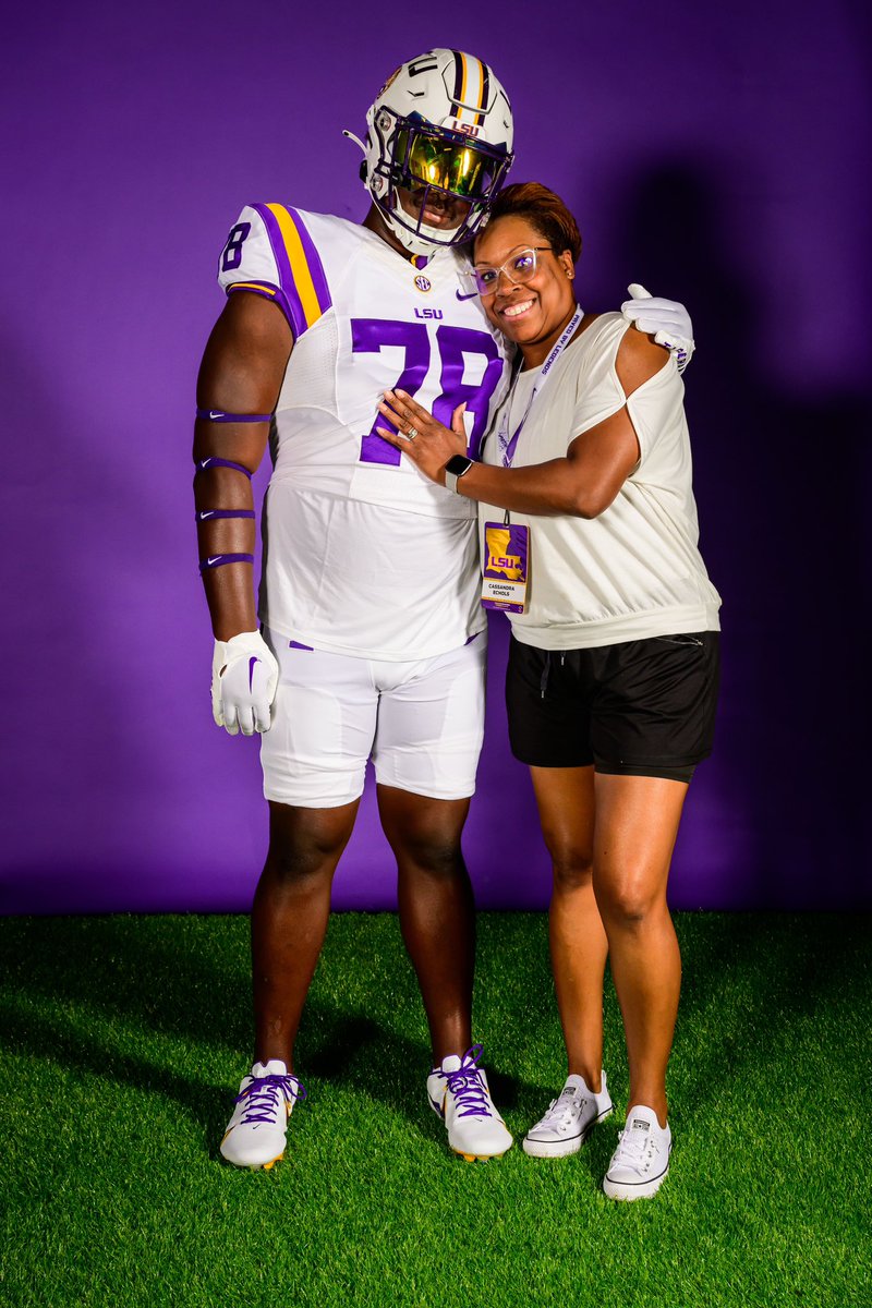 Coen Echols (@coenechols) on Twitter photo So many words that describe my mother like caring,determined,selfless, and many more and I’m proud to call her my mother and there’s no one I’d rather spend this with than her!!❤️ <a href="/CEchols1977/">Cassandra Echols</a> and to all the other mothers out there Happy Mother’s Day So many words that describe my mother like caring,determined,selfless, and many more and I’m proud to call her my mother and there’s no one I’d rather spend this with than her!!❤️ <a href="/CEchols1977/">Cassandra Echols</a> and to all the other mothers out there Happy Mother’s Day