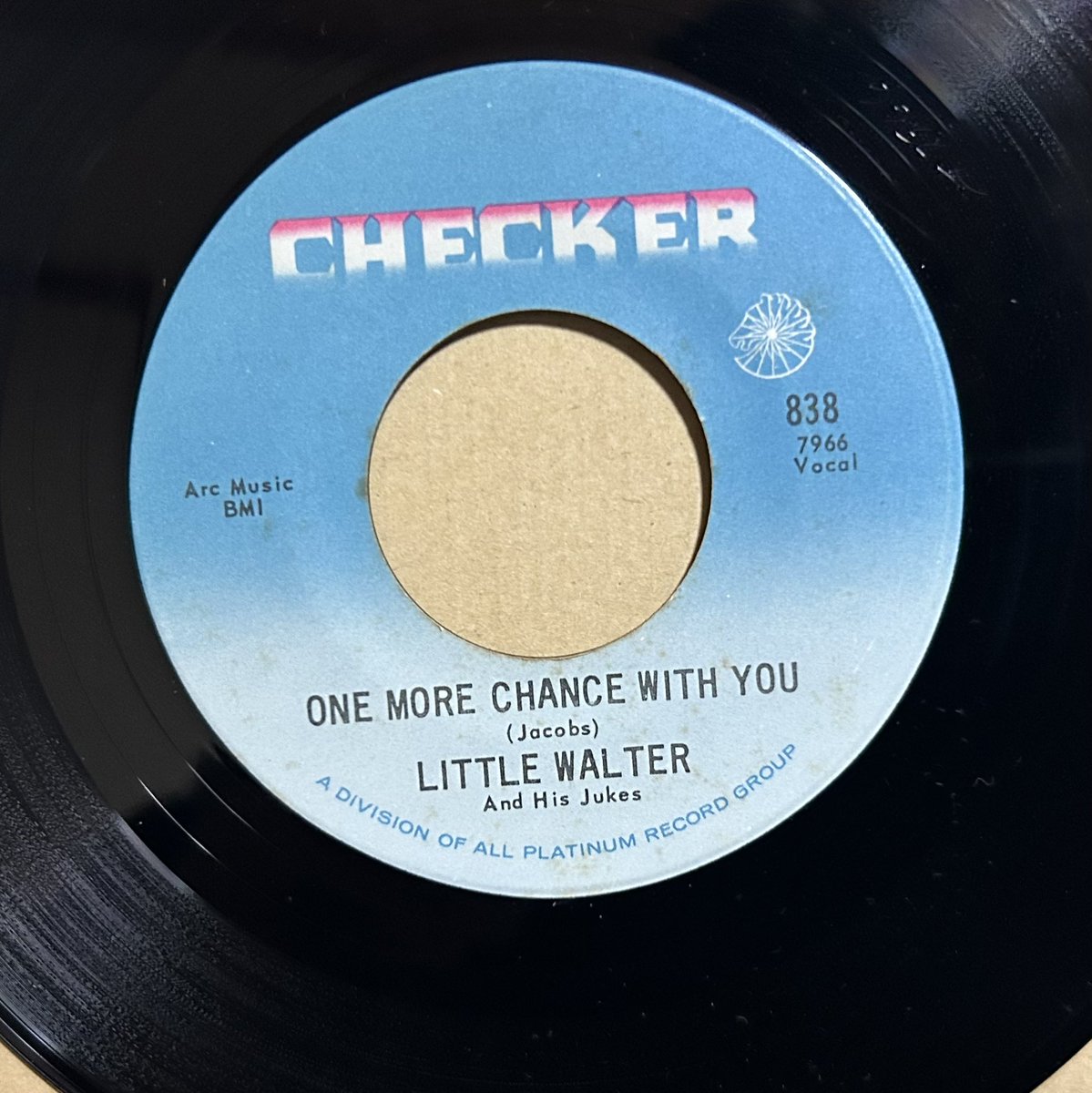 今日の1曲！ Little Walter, One More Chance With You youtube.com/watch?v=Cs4Ror… #bluesharp #checkerrecords #littlewalter