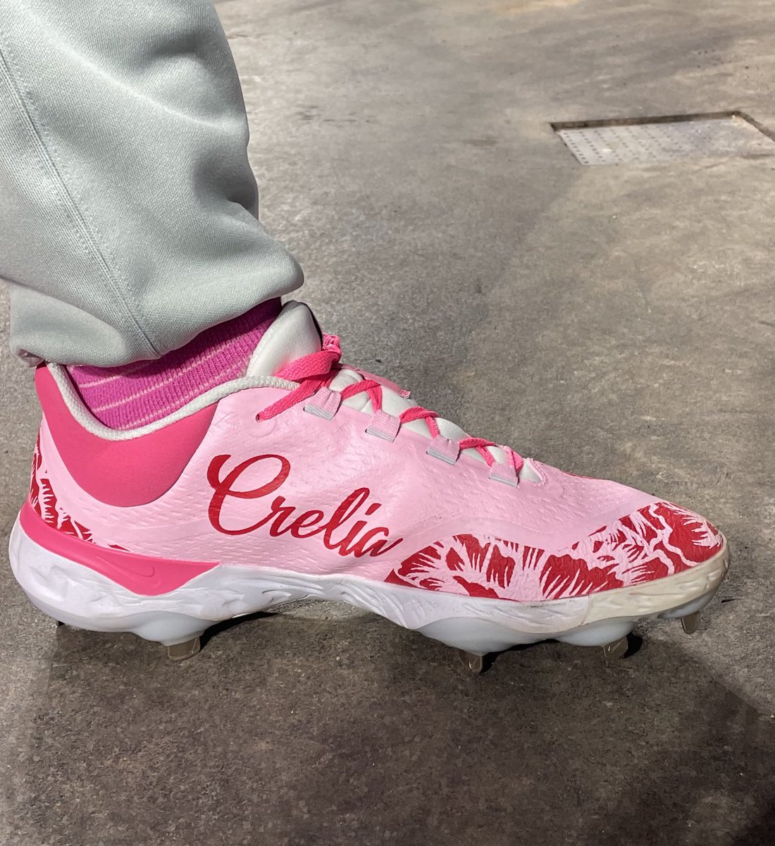 To celebrate Mothers Day, José Alvarado is wearing cleats with his mother’s name on them — Crelia