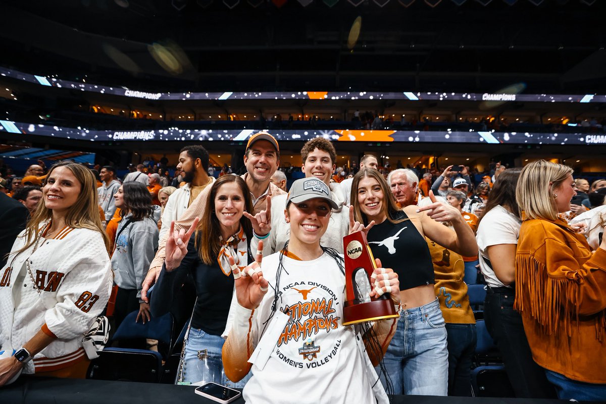 Happy Mother’s Day! 🫶🤘 #HookEm