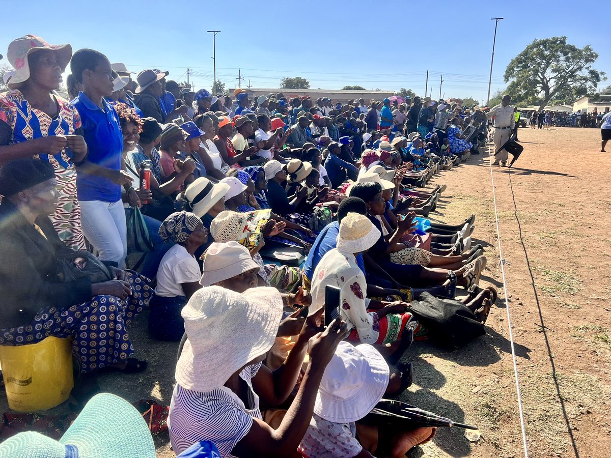 Constituency Feedback: Just finished addressing citizens in Pelandaba Ward 13. We salute the citizens for their unwavering support and dedication to real change in Zimbabwe. We affirm without doubt our unwavering support of President @nelsonchamisa and continue to work with the