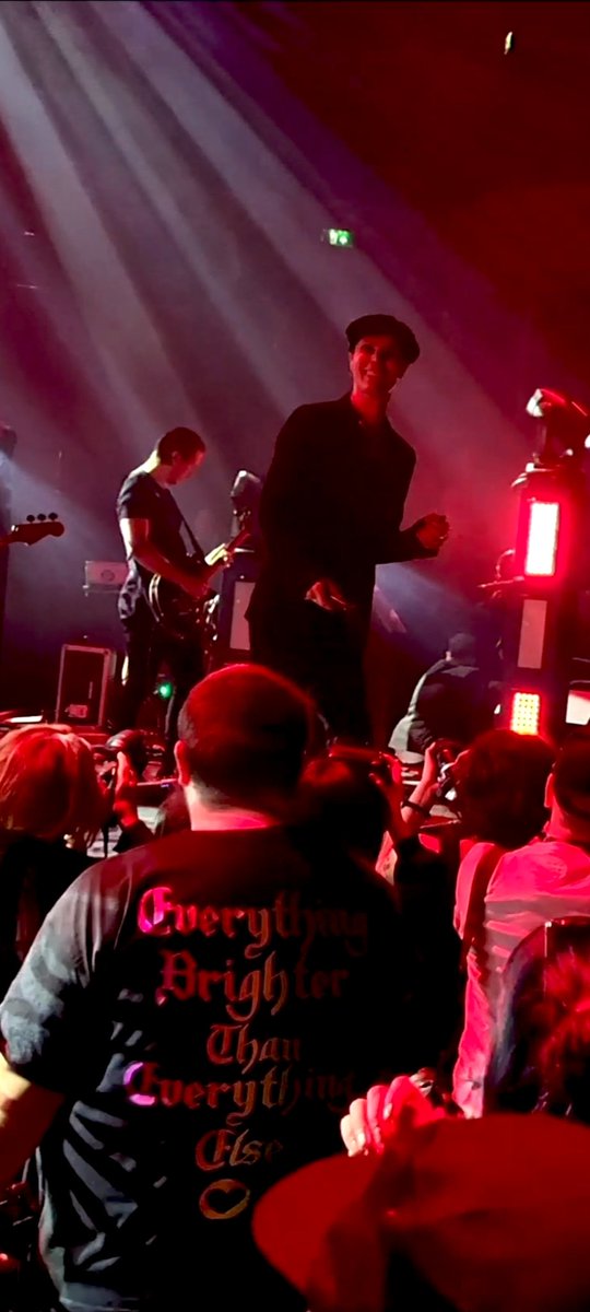 30secondstopunk's tweet image. No thoughts, just Ville smiling at me 😭😭🥺🥺🖤