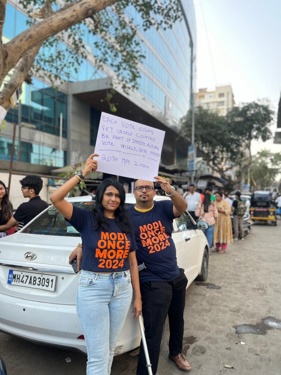 Some more influencers covering #Mumbai as our team gears up for voting day!! Thank you @IshitaJoshi and @jemin_p #ModiOnceMore2024 @modioncemore