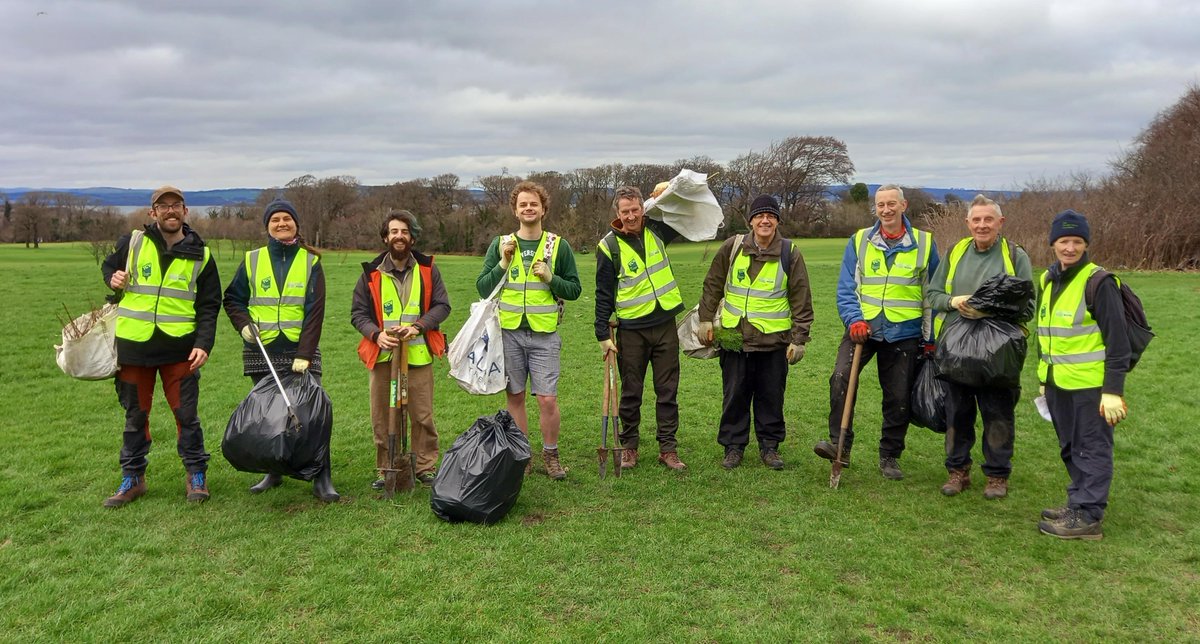 Make a difference to the environment and improve your own health and wellbeing into the bargain by volunteering with @TCVtweets or your local conservation group. #JoinInFeelGood #GreenHealthWeek #OurNaturalHealthService @NatureScot