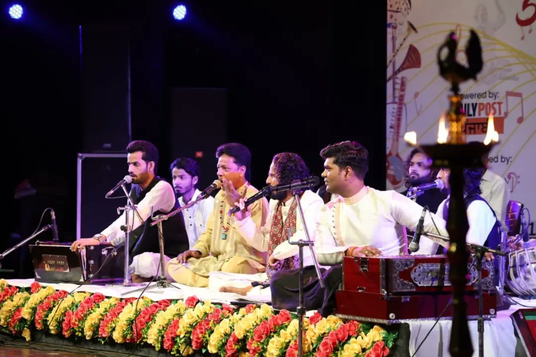 Chandigarh had a tryst with the mesemerising world of music, poetry, literature & more at #SwarDharohar Festival last evening. The proof is in these pics👇. #AmritMahotsav #CulturalPride #CultureUnitesAll #MainBharatHoon @sahityaakademi