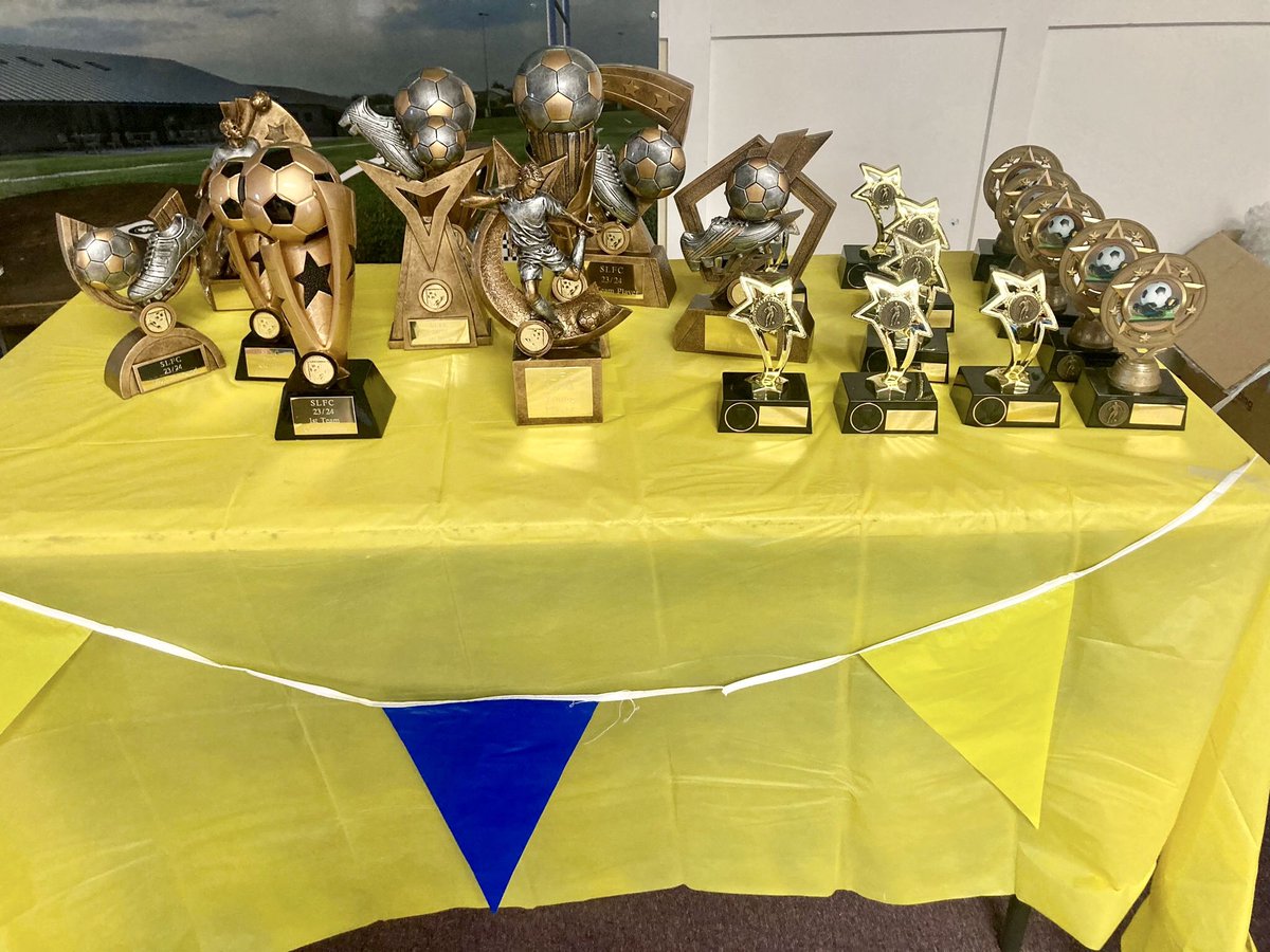 End of another season. Thank you to all the clubs sponsors &amp; supporters that have helped the teams through this campaign. #stamlions  🦁⚽️