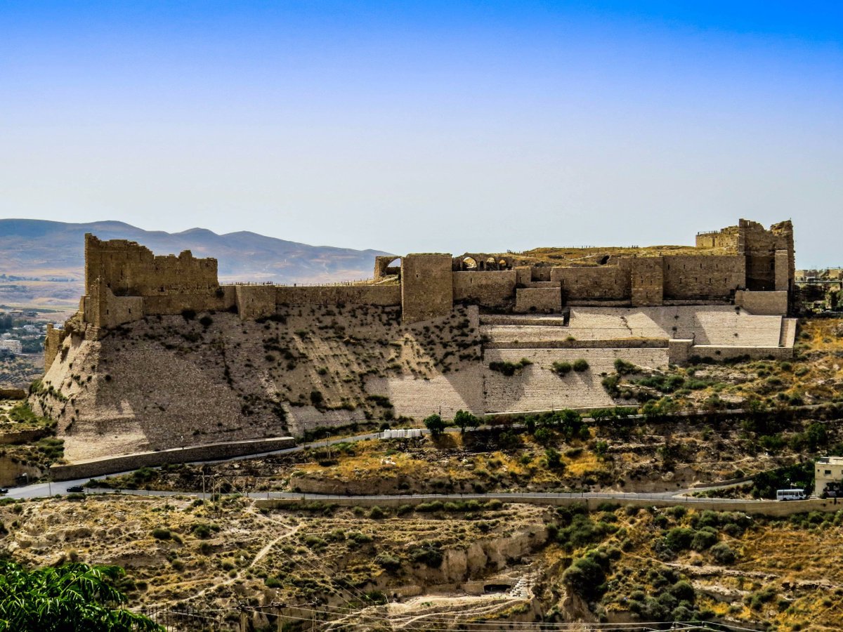 PetraTours's tweet photo. The Karak Castles, with their formidable architecture and panoramic vistas, are not just relics of the past; they are vibrant chronicles of human history, inviting you to step into a world where history is palpably alive.
https://t.co/QABK8IA4xj https://t.co/nyFpujuX83