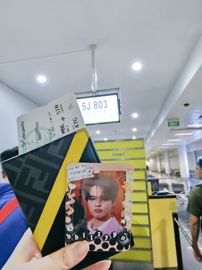 Bye Manila~ It was fun!

Safe flight to you too, love 🤍

#bbil1ypn #star1ight