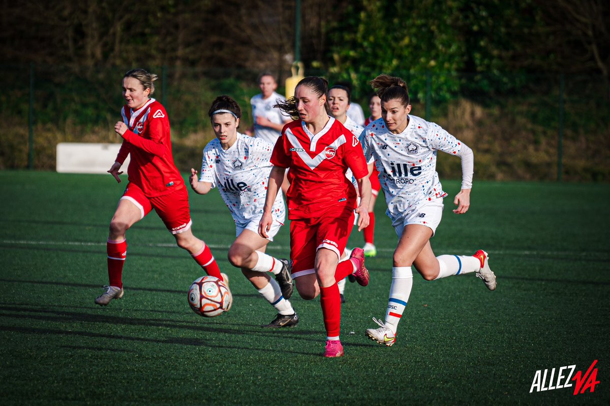 En cas de victoire de nos séniors feminines face à l’@AmiensSC à 14h30, et si l’AS Beauvais perd ou fait match nul, VA jouera pour la première fois les barrages d’accession à la D3 ! 👏 Bon match les filles ❤️🤍