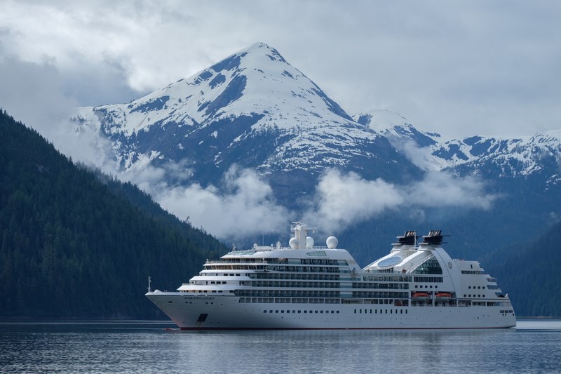 Seabourn Kicks off 2024 Alaska Season cruiseindustrynews.com/?p=94508