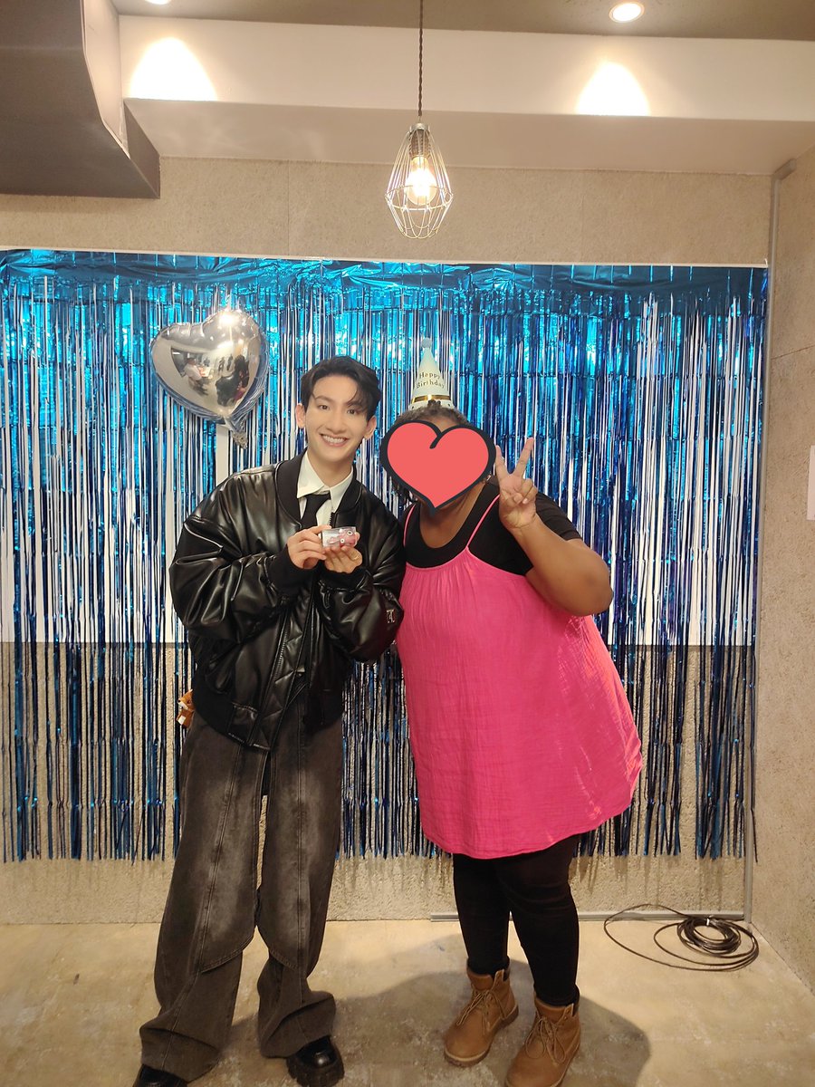 BLJapanTaiwan's tweet image. #TopTap personally gave us birthday hats. Ima wear my birthday hat, dangit!

Happy belated birthday, young yam!

#BL #ToptapBirthdayParty