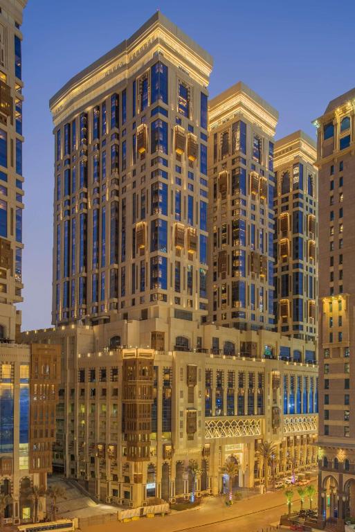 AlsahaHabeba's tweet photo. هذي فنادق جبل عمر و جبل الكعبة و مدى قربها من الحرم
⛰فنادق جبل عمر ⛰
🏢كونراد 🏢حياة ريجينسي 🏢أجنحة الهيلتون 🏢 ماريوت 🏢هيلتون دبل تري 🏢هيلتون مؤتمرات
⛰فنادق جبل الكعبة⛰
🏢شذا 🏢أنجم 🏢شيراتون 
للحجز و الاستفسار 👇🏻
https://t.co/OPWGZRI5uP
#مكة_والمدينة_في_انتظاركم_بشوق https://t.co/fmBb1KslhI