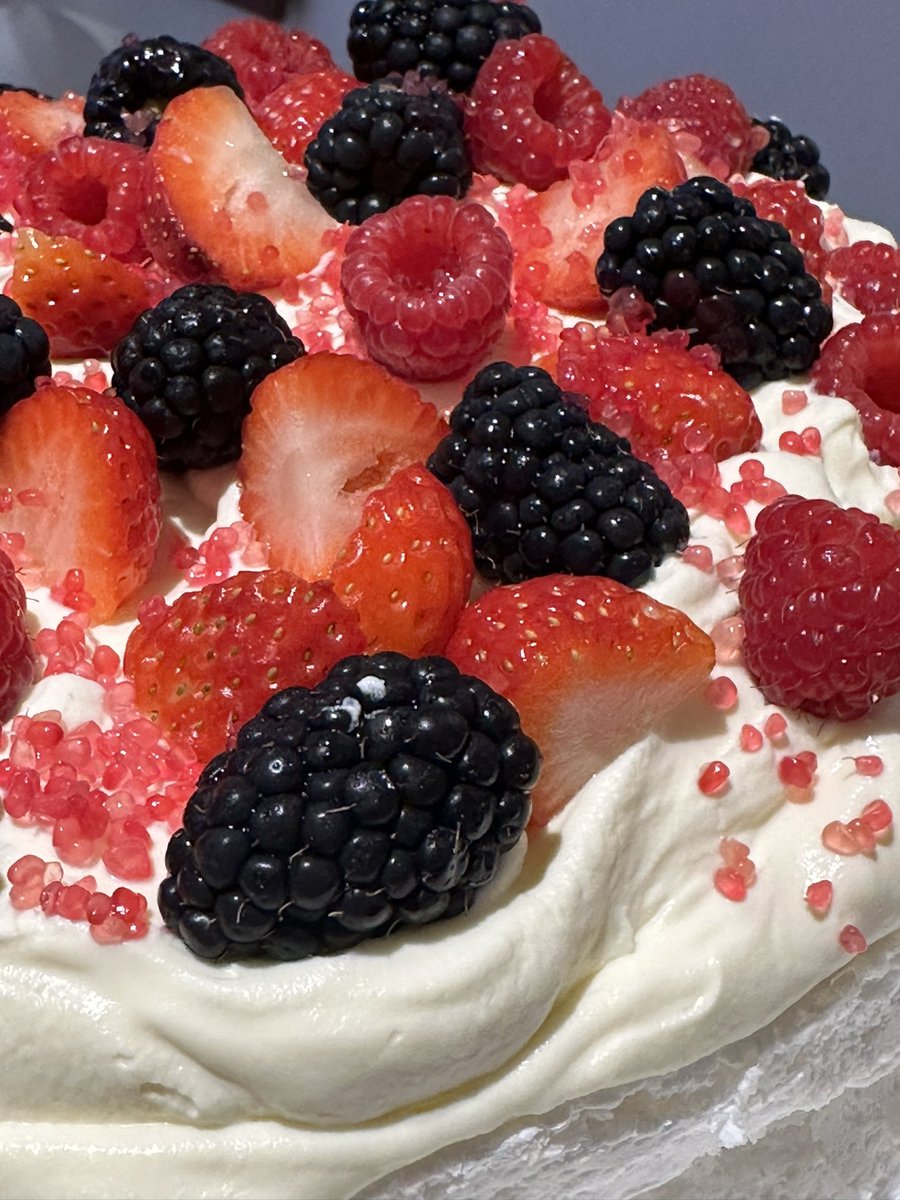 Mother’s Day Pavlova for Mum using fresh berries of course and our deliciously amazing Sunrise finger lime caviar.

Happy Mother’s Day to all the wonderful Mums out there ~ you’re all to be celebrated!
#fingerlimecaviar #limecaviar #fingerlimes #fingerlime #thelimecaviarcompany